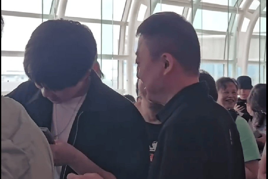 期间向队员, image