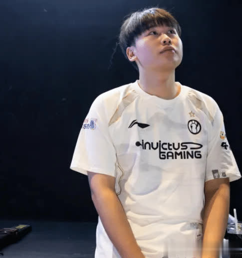 力挽狂澜 力挽狂澜